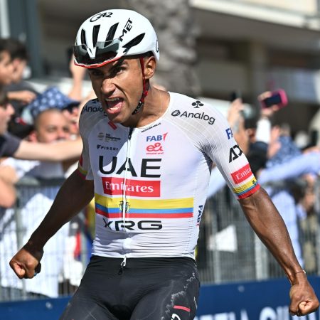 ¡Sorpresa en el Giro! Narváez se impone en un sprint vibrante; Mas roza la gloria