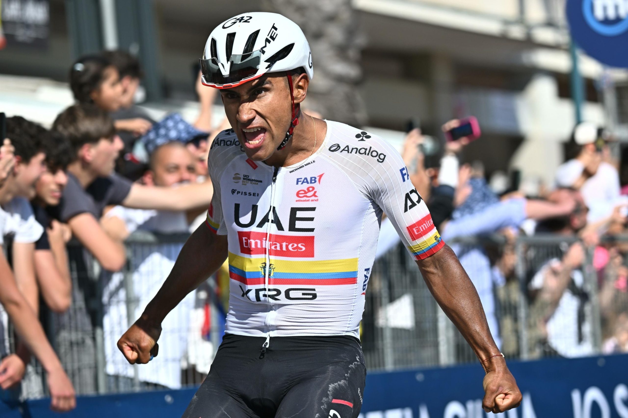 ¡Sorpresa en el Giro! Narváez se impone en un sprint vibrante; Mas roza la gloria