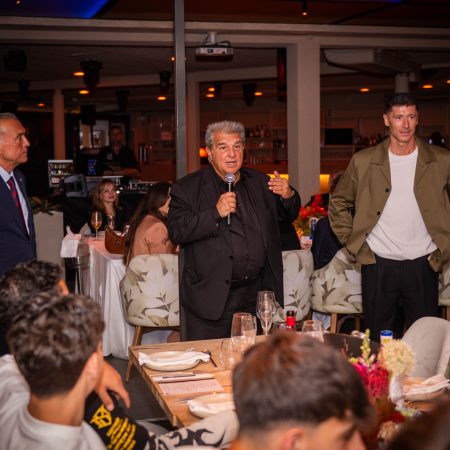 ¡El Barça Celebra a lo Grande! Cena de Campeones y Emotivo Adiós a una Leyenda