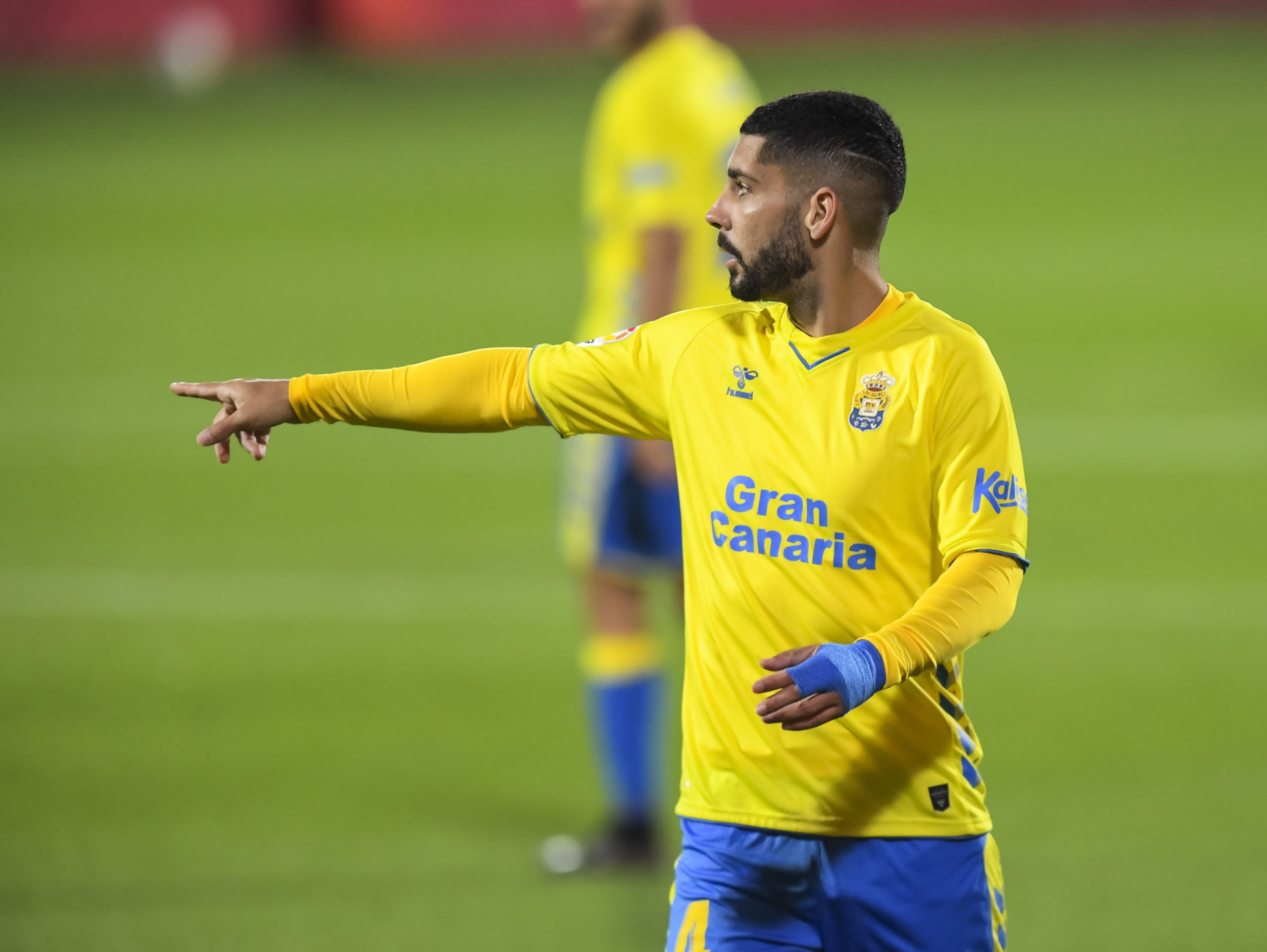 Suárez Lanza la Voz de Alarma: 