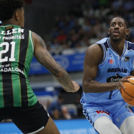 La Liga Endesa en Vilo: La Jornada 33 Desata Emociones y Aplazamientos Estratégicos