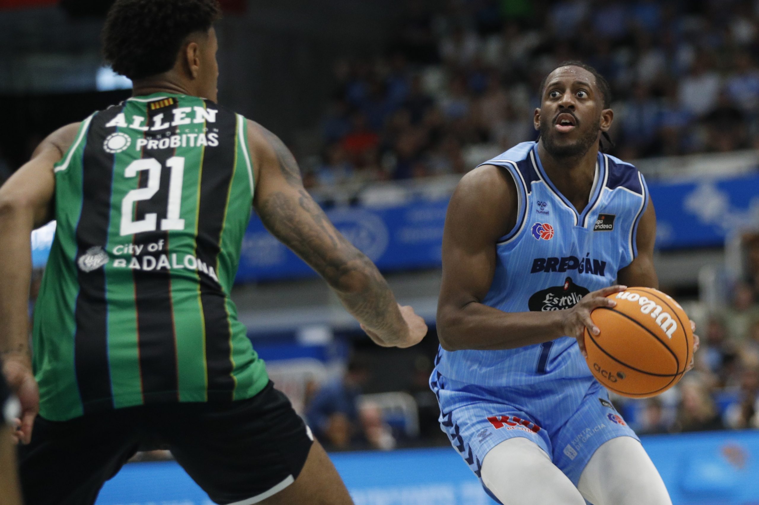 La Liga Endesa en Vilo: La Jornada 33 Desata Emociones y Aplazamientos Estratégicos