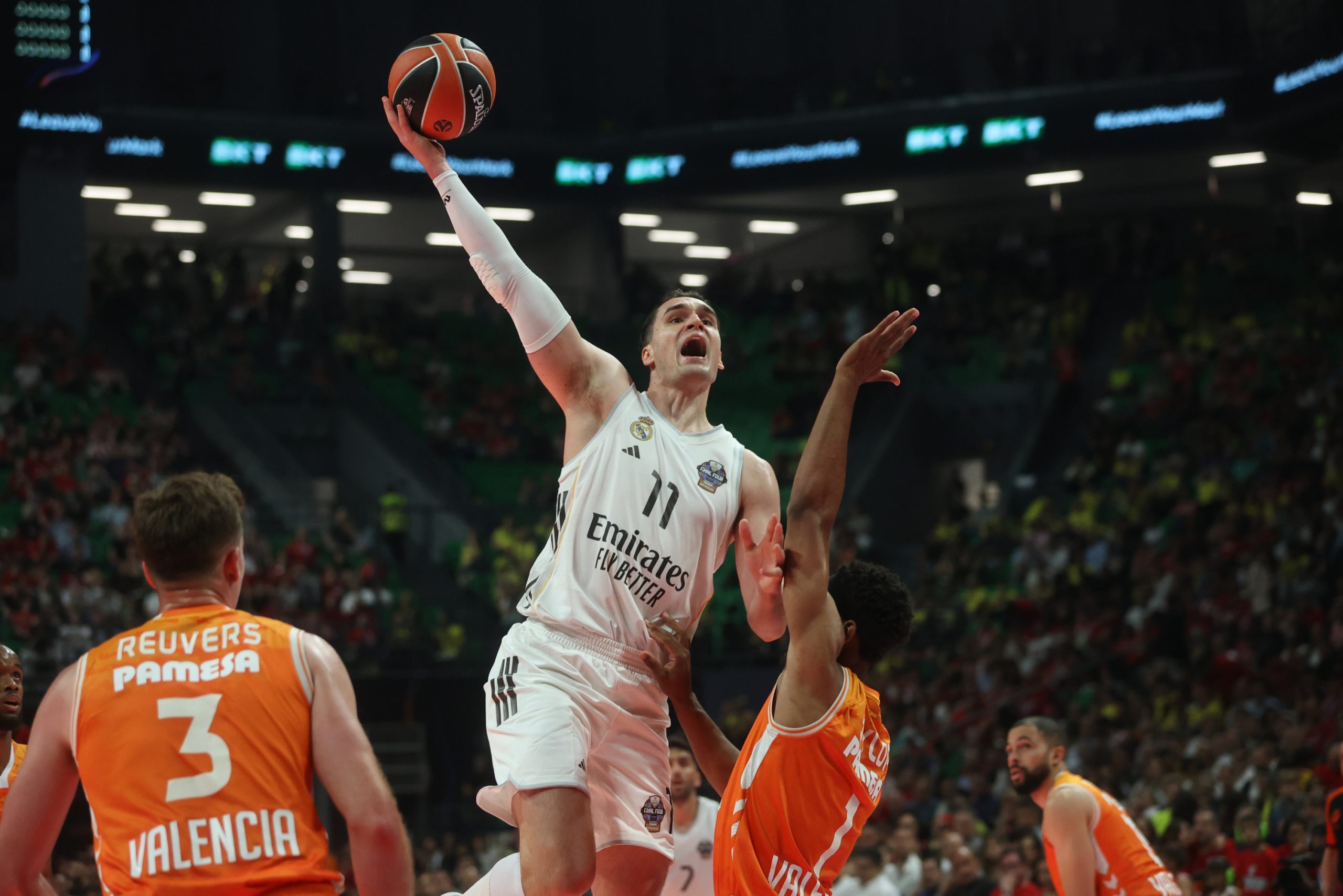 ¡Explosión de Puntos en la Final Four! Real Madrid y Valencia Basket Escriben una Nueva Página Histórica