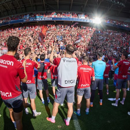 El Sadar Vibra: Osasuna y su Afición, un Pacto de Supervivencia Antes de la Batalla Final