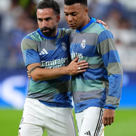 Carvajal y Alaba: Emotiva Despedida del Bernabéu en un Duelo de Trámites