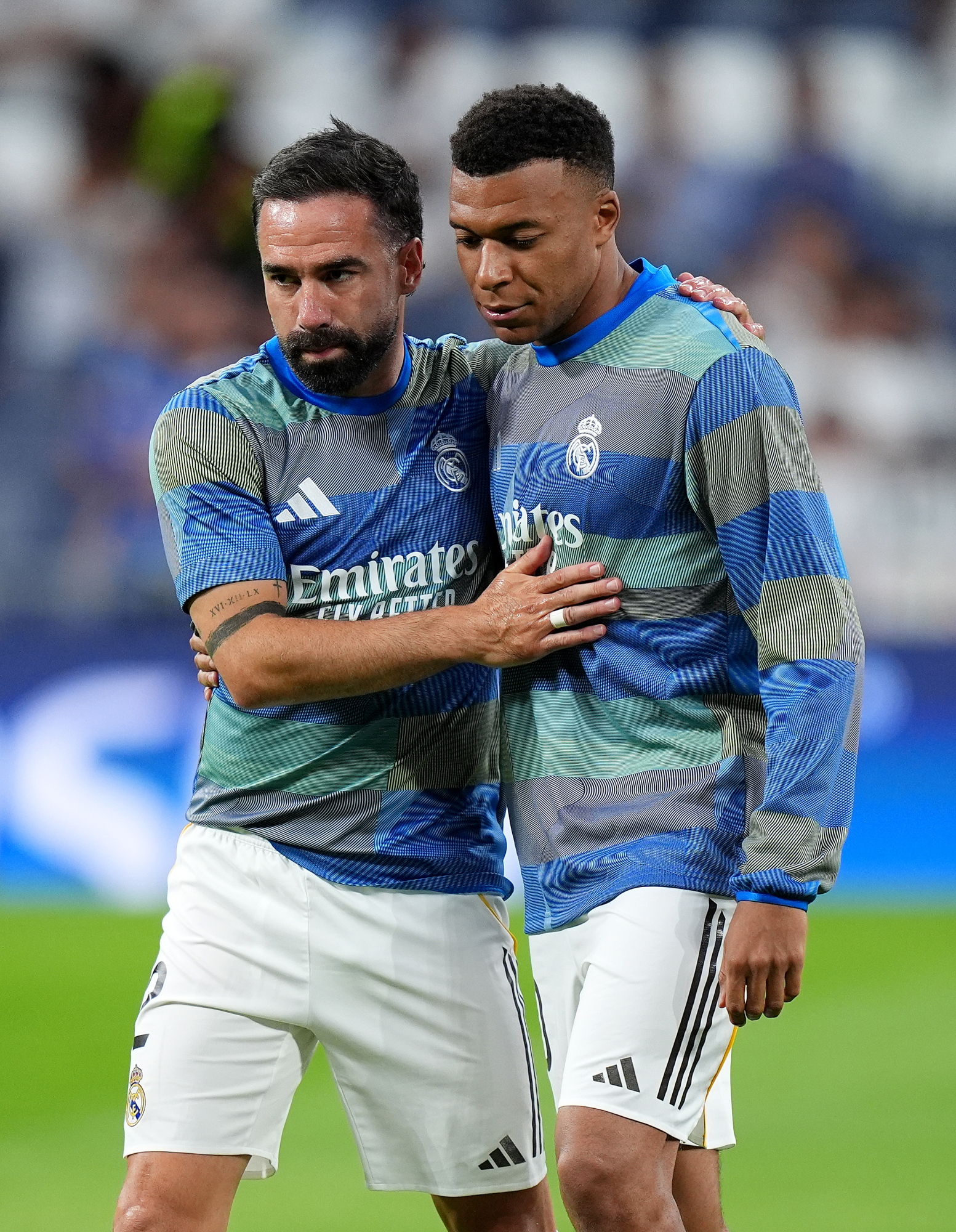 Carvajal y Alaba: Emotiva Despedida del Bernabéu en un Duelo de Trámites