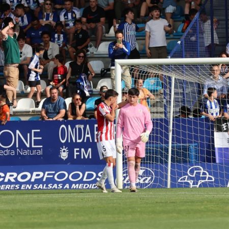 El Toralín Vibra: La Ponferradina Asegura su Puesto en el ‘Playoff’ con un Agónico Triunfo Ante un Bilbao Athletic sin Nada en Juego