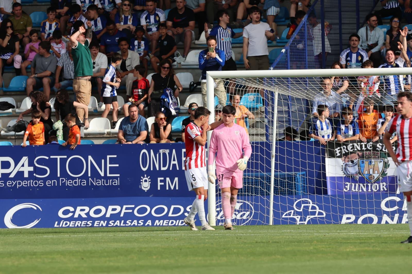 El Toralín Vibra: La Ponferradina Asegura su Puesto en el 'Playoff' con un Agónico Triunfo Ante un Bilbao Athletic sin Nada en Juego
