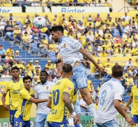 El Zaragoza se hunde: Adiós al fútbol profesional tras 13 años en la gloria y la agonía