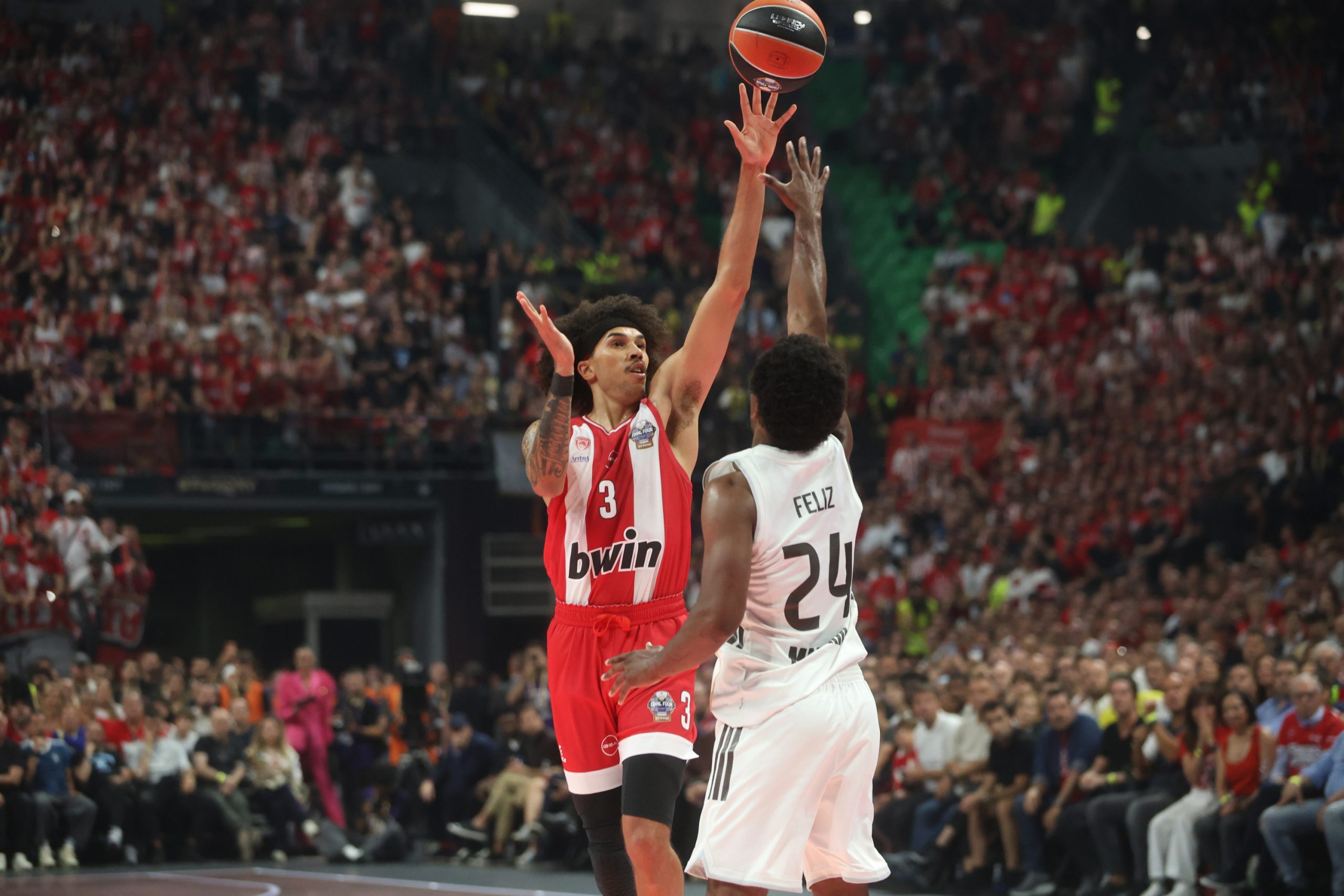 Ward Conquista Europa: El Triplete Histórico que Redefine la Leyenda Baloncestística