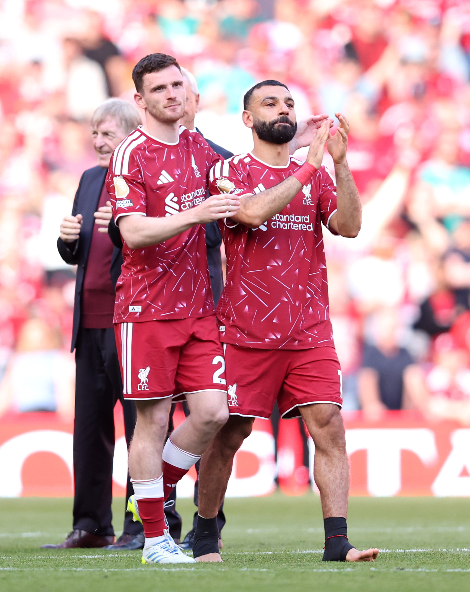 ¡Bombazo en la Premier! Robertson, de Anfield a White Hart Lane: El fichaje que sacude Londres