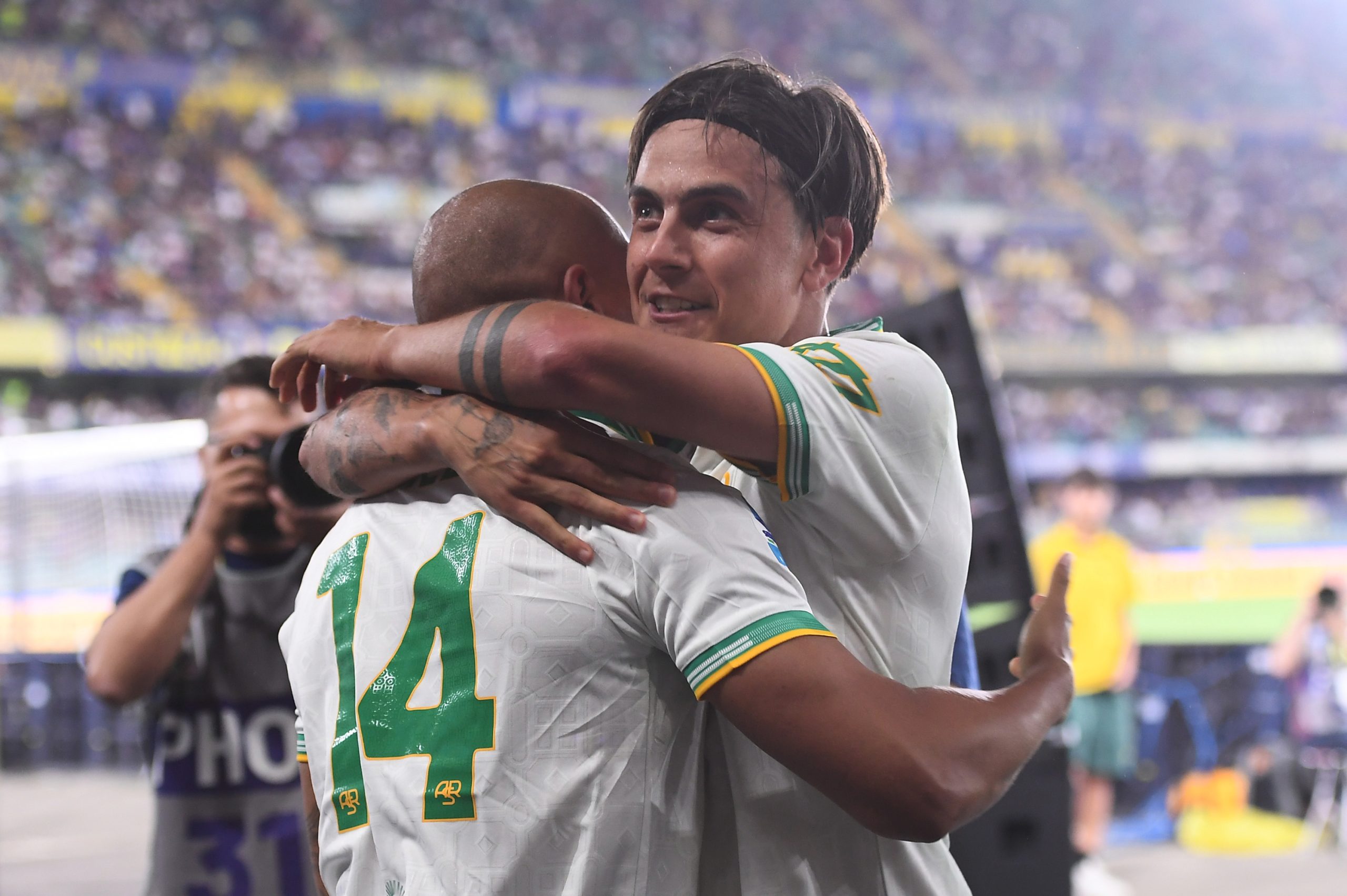 La Roma Conquista Europa: Dybala, el Arquitecto de un Sueño Champeones