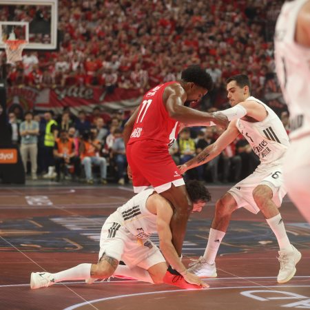 Olympiacos Se Corona en una Euroliga de Infarto: Polémica Arbitral y Reacciones que Sacuden el Baloncesto