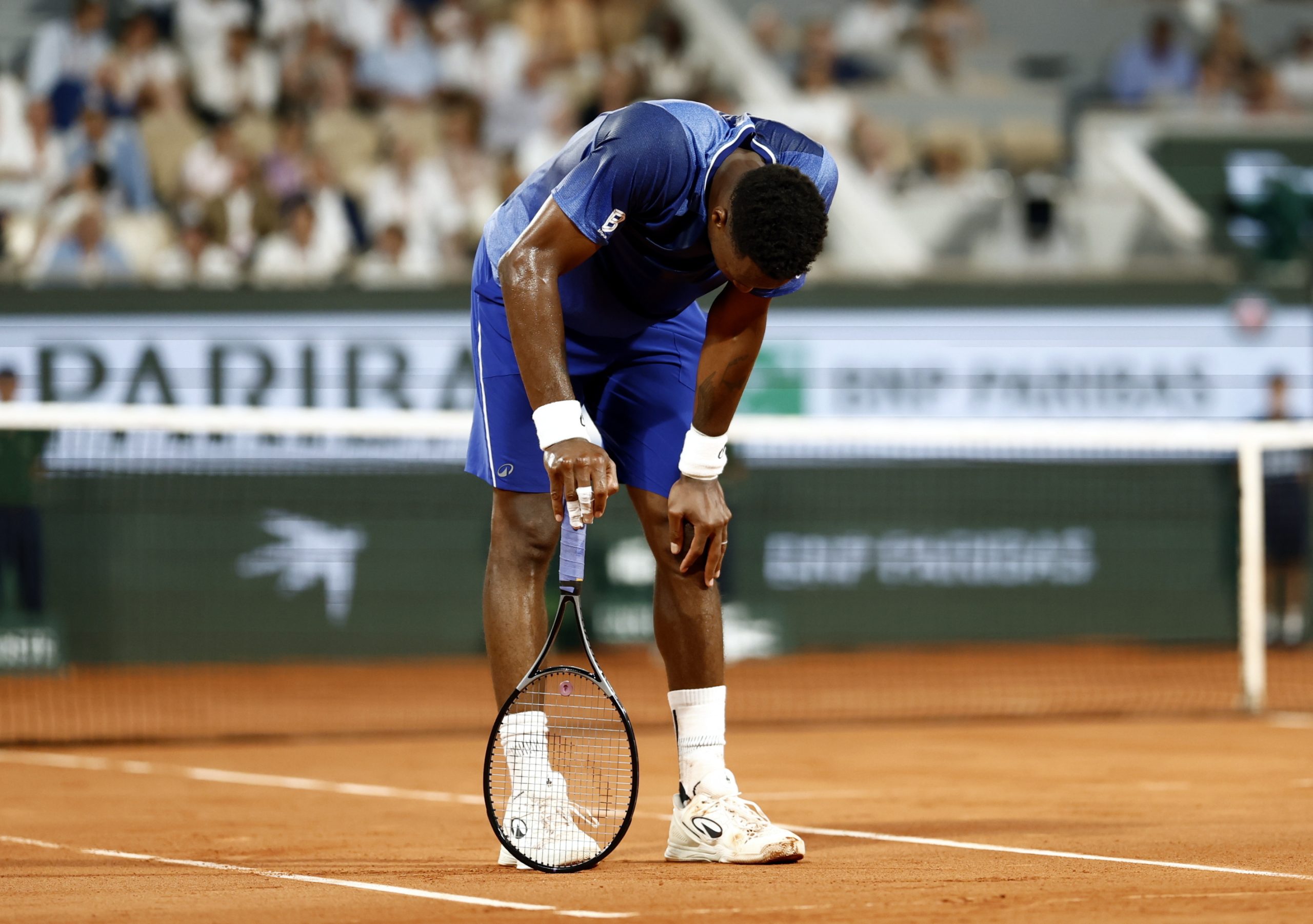 El adiós de un showman: Monfils se despide de Roland Garros entre ovaciones y un último alarde de su magia