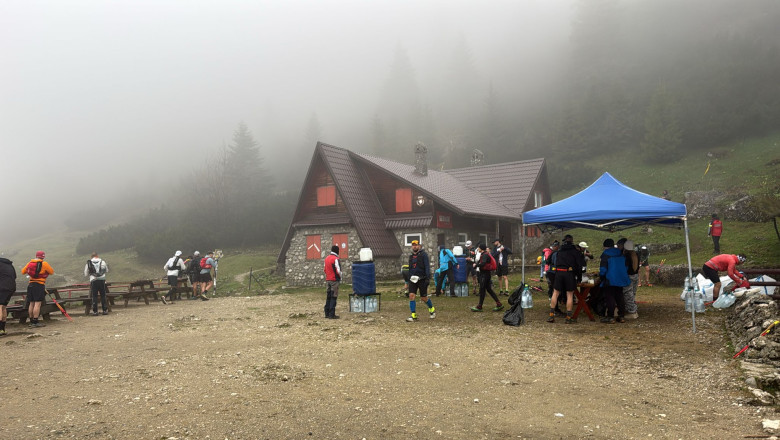 Transilvania 100: La Montaña Rumana Pone a Prueba la Resiliencia y la Seguridad en una Edición Marcada por Rescates