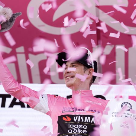 Vingegaard, un Titán Inexorable: El Giro de Italia se Rinde ante su Dominio Inapelable