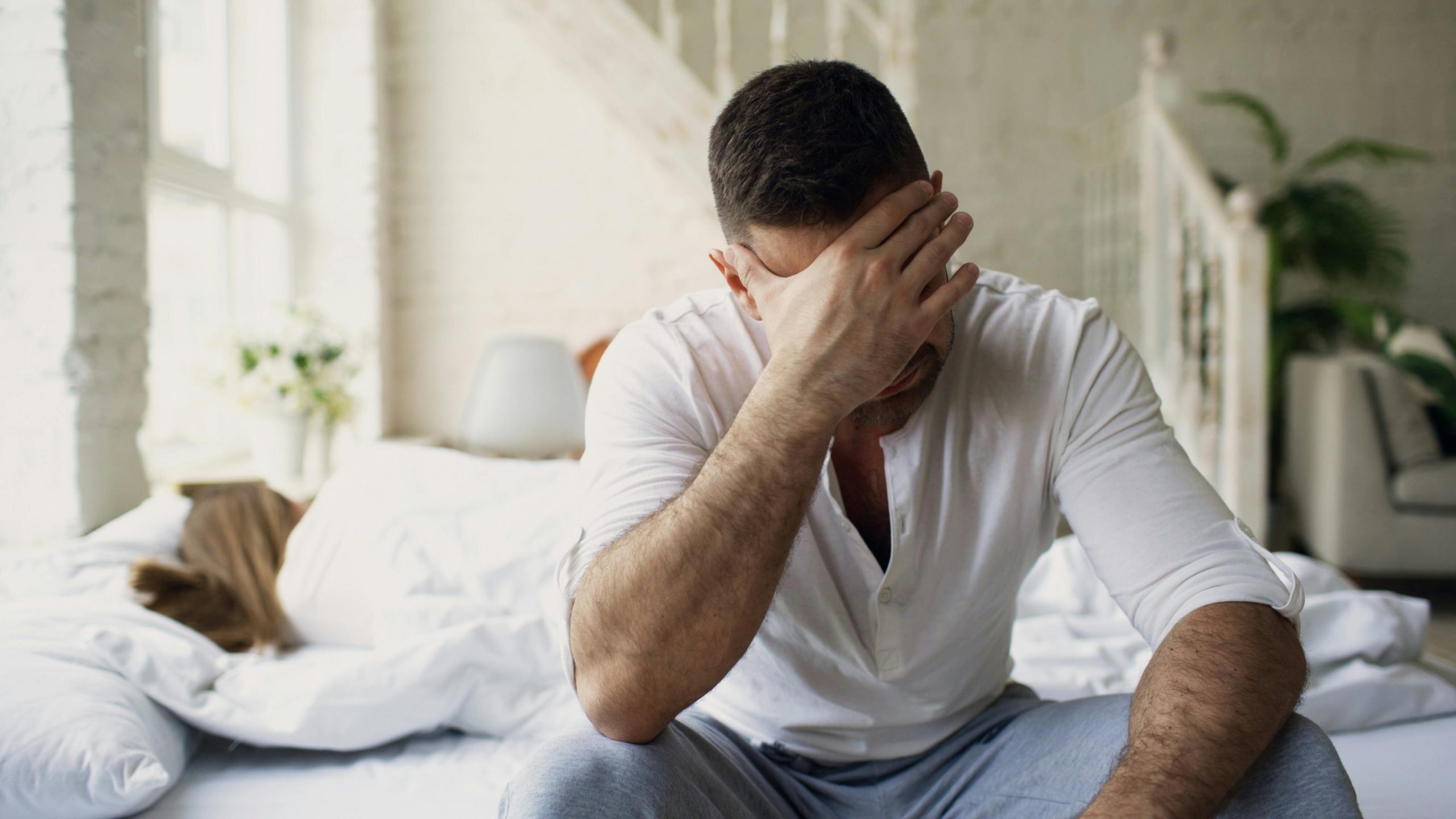 Disfunción Eréctil: El Fantasma Silencioso que Afecta a Millones de Españoles y Cómo Vencerlo