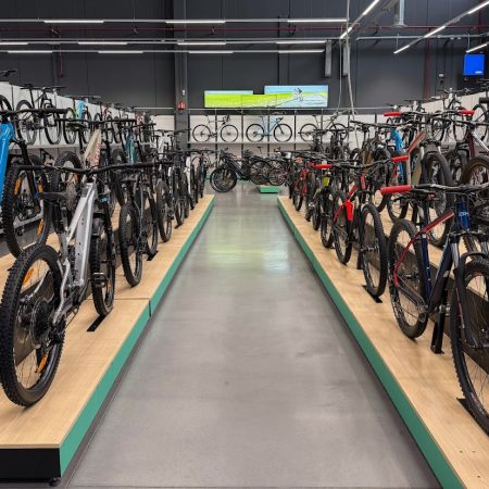 Decathlon Revoluciona el Ciclismo: La Segunda Mano Se Convierte en la Nueva Norma