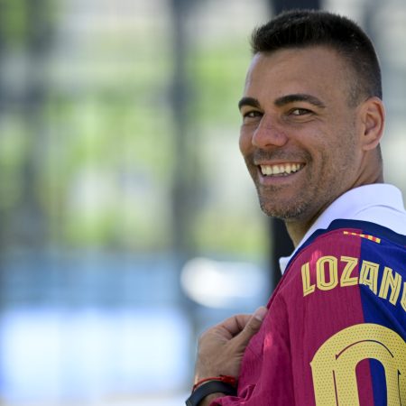 El Palau se Viste de Gala: El ‘9’ de Sergio Lozano Asciende a los Cielos Azulgranas