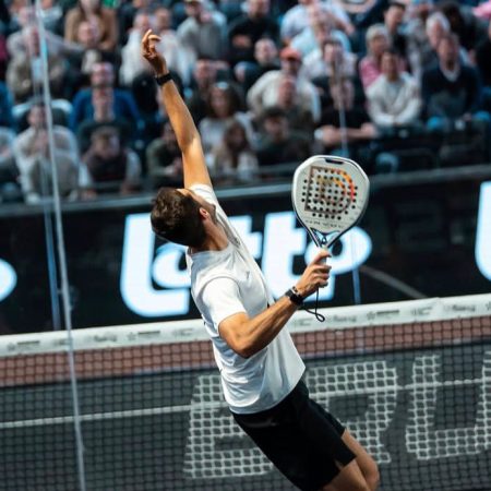 El Padel Vive su Era Dorada: Los Gigantes del Remate y el Debate que Conquista las Pistas