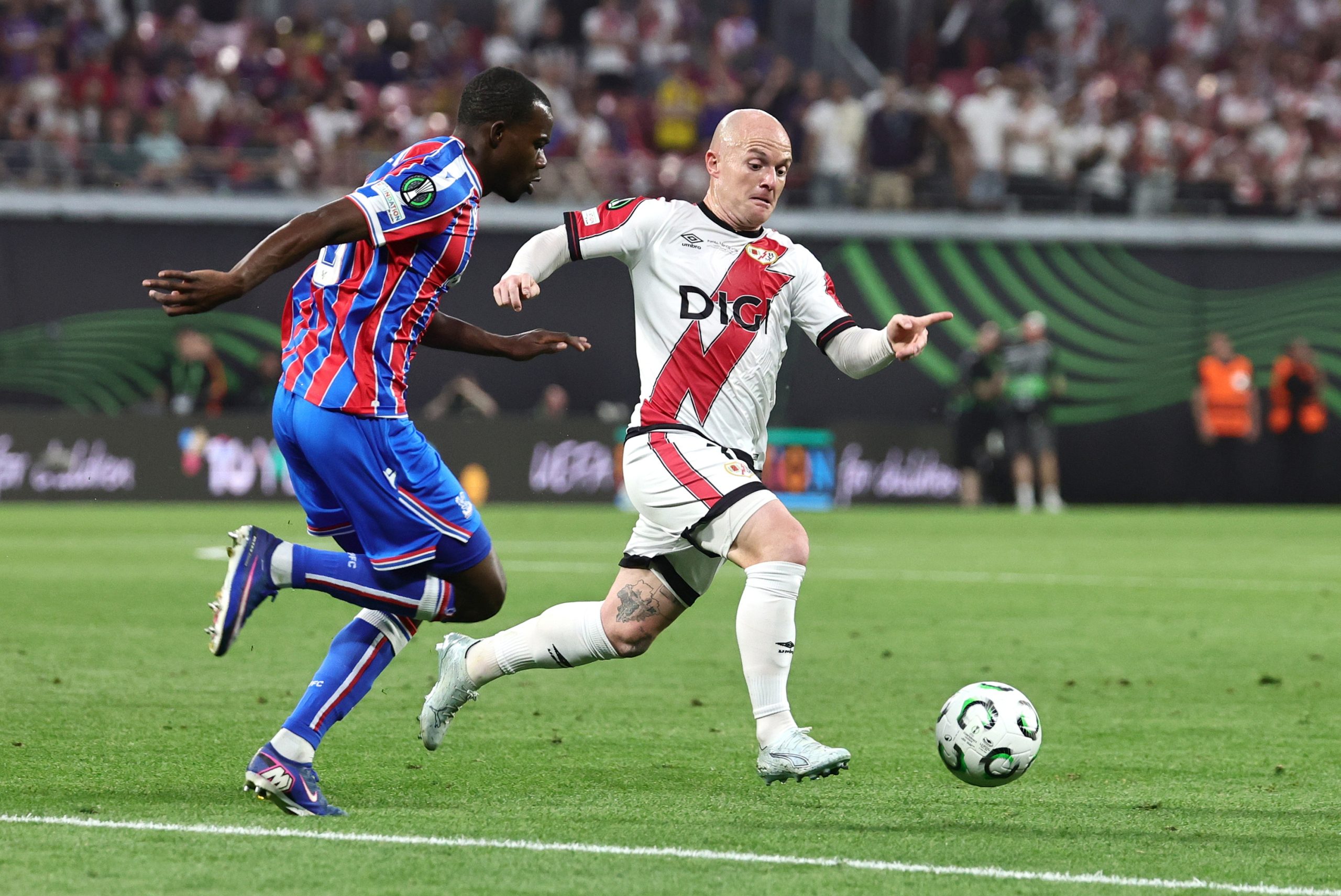 Rayo Vallecano brilla en los premios de la Conference League 2025-2026