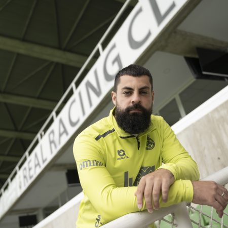 ¡El Búfalo Vuelve a Casa! Villalibre, Héroe del Ascenso, Sueña con San Mamés