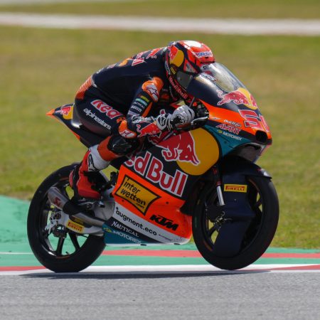 ¡Uriarte Conquista Mugello! El Joven Prodigio Deslumbra en Moto3 con una Victoria de Infarto