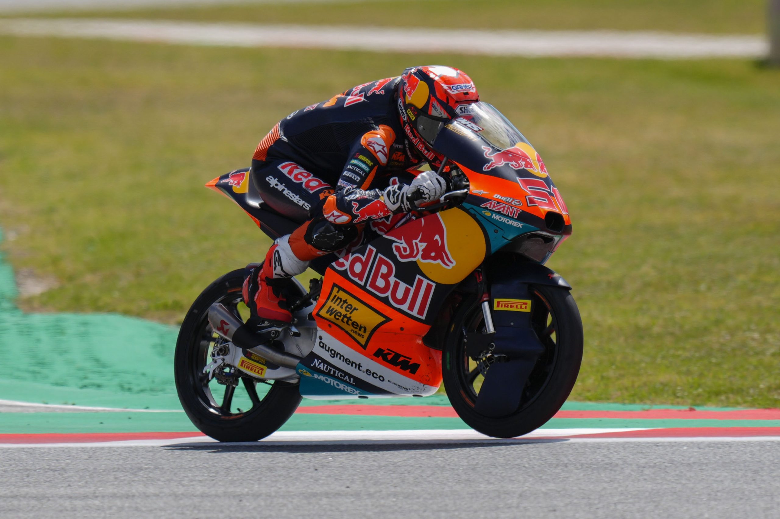 ¡Uriarte Conquista Mugello! El Joven Prodigio Deslumbra en Moto3 con una Victoria de Infarto