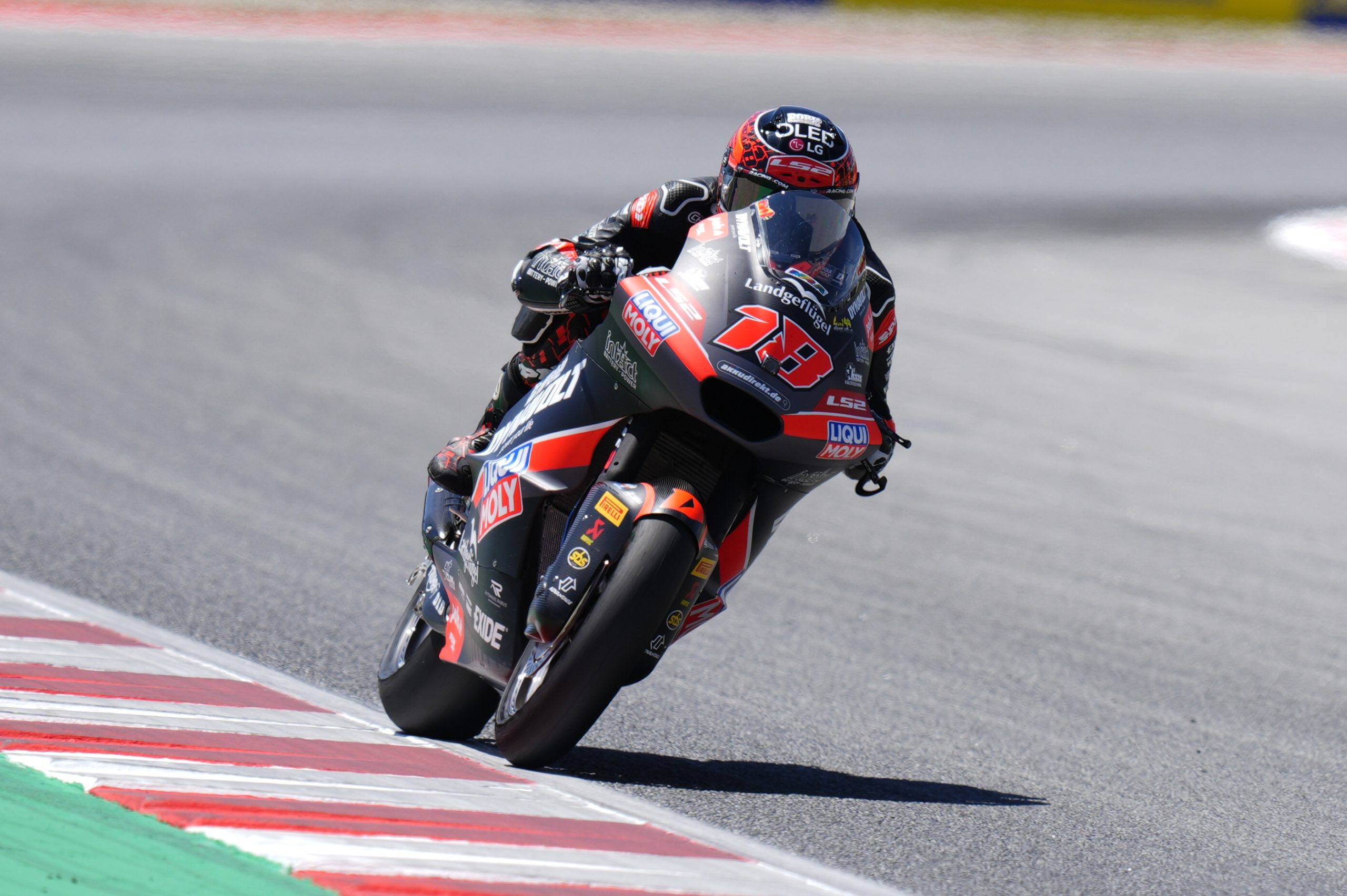 Manu González: El Rey Silencioso de Moto2 que Desafía las Apuestas y Domina Mugello