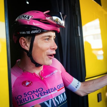 Vingegaard se une al Olimpo del Ciclismo: ¡La Triple Corona es suya antes que Pogacar!