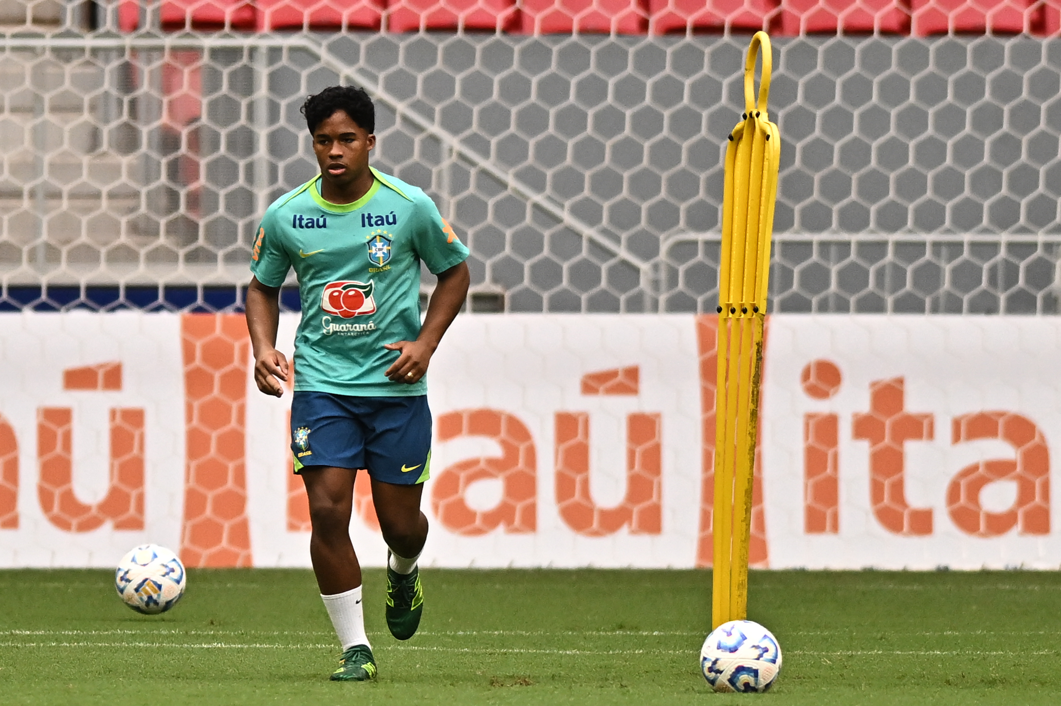 Endrick: Del Lyon al Mundial, la Joya Brasileña Deslumbra en la Antesala de la Gloria