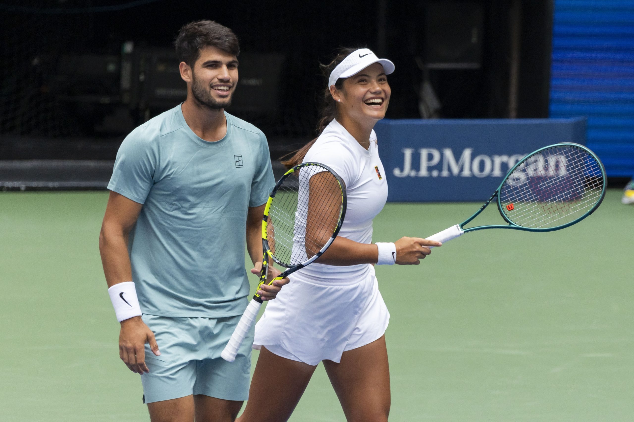 Alcaraz y Zverev Abren la Lucha por la Gloria: El Tenis en 2026 Deslumbra con Novedades en el US Open Alcaraz y Zverev Abren la Lucha por la Gloria: El Tenis en 2026 Deslumbra con Novedades en el US Open