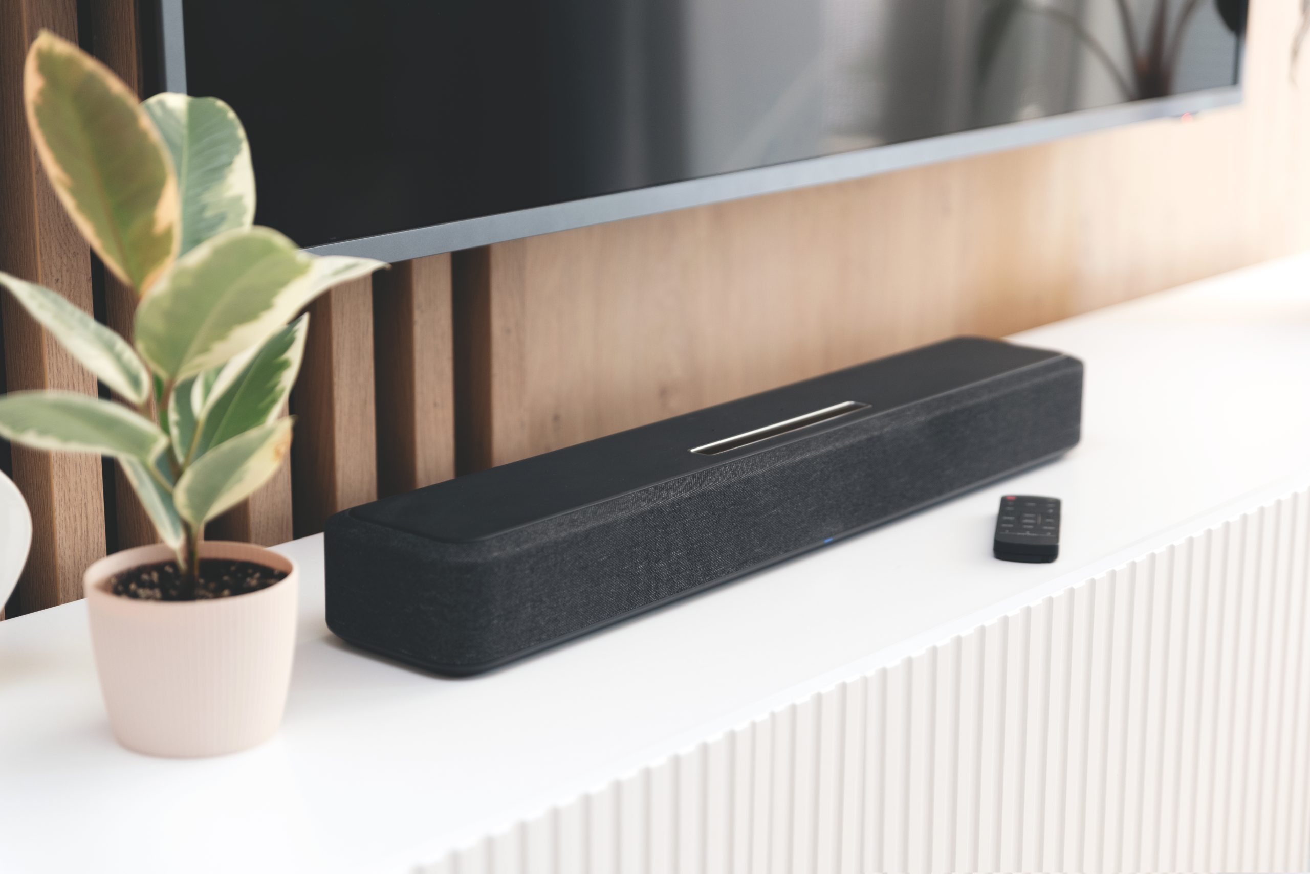 ¡El Sonido Que Te Conecta con la Victoria! Tres Joyas Audiófilas en Oferta que Redefinirán Tu Experiencia