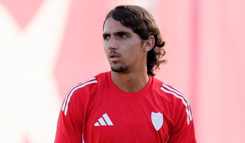 El Atlético de Madrid pone el ojo en la nueva perla del Sevilla FC: ¿Quién es Nico Guillén? El Atlético de Madrid pone el ojo en la nueva perla del Sevilla FC: ¿Quién es Nico Guillén?