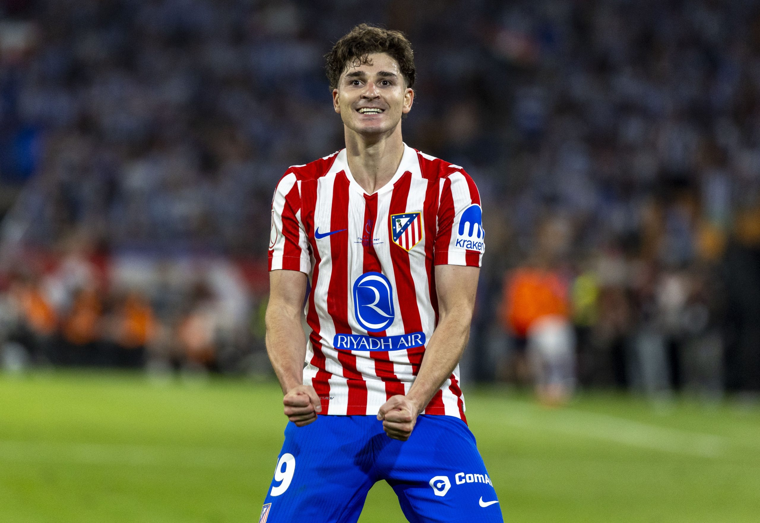 El Barça Pone la Mira en la 'Araña': Julián Álvarez, el Deseo de Laporta para Liderar el Ataque Azulgrana