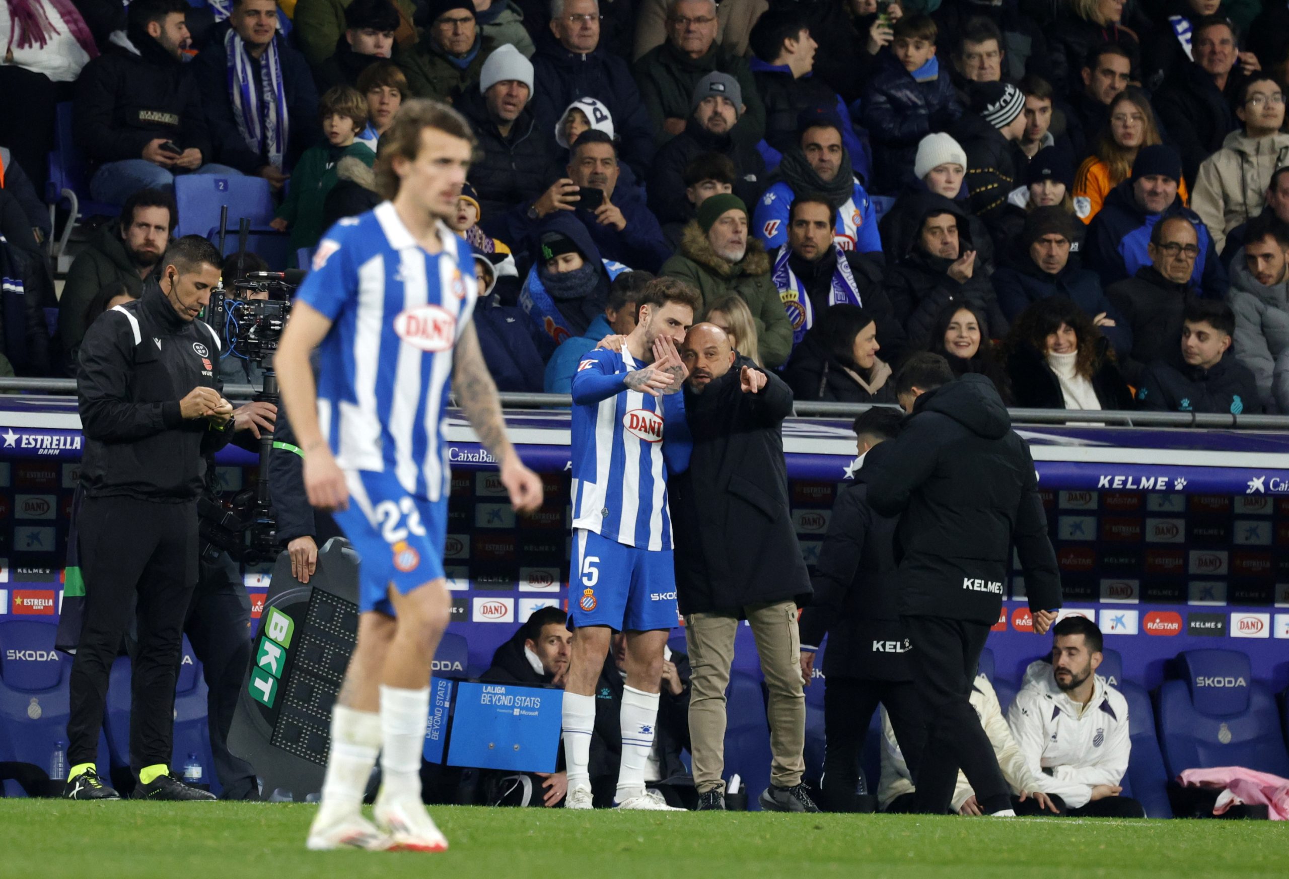 ¡Monchi Revoluciona el Espanyol! La Defensa, el Principal Campo de Batalla en el 'Lifting' Perico ¡Monchi Revoluciona el Espanyol! La Defensa, el Principal Campo de Batalla en el 'Lifting' Perico