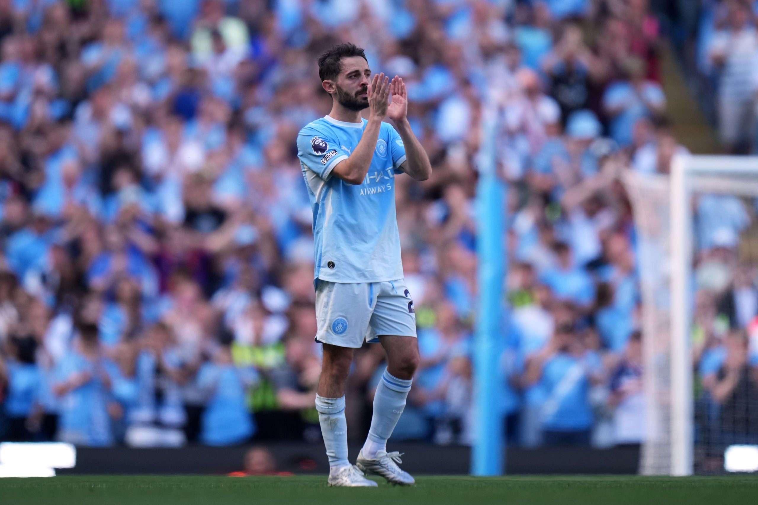 Bernardo Silva: El 'culebrón' que agita el mercado azulgrana y la espera que define su futuro
