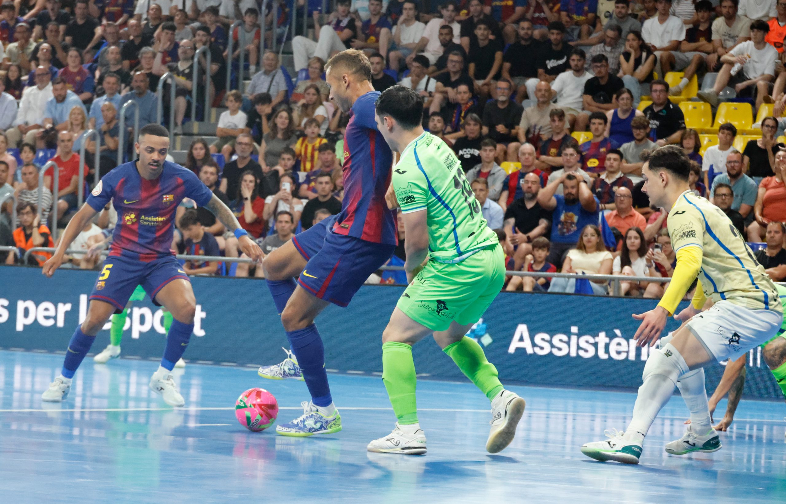 El Palau Ruge: El Barça de Fútbol Sala Busca Sentenciar Ante un Valdepeñas Desafiante