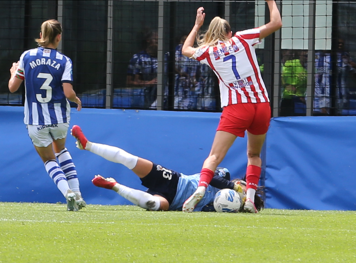 La Real Sociedad Corona una Temporada Histórica: ¡Julia Arrula, la Nueva Reina de la Portería!