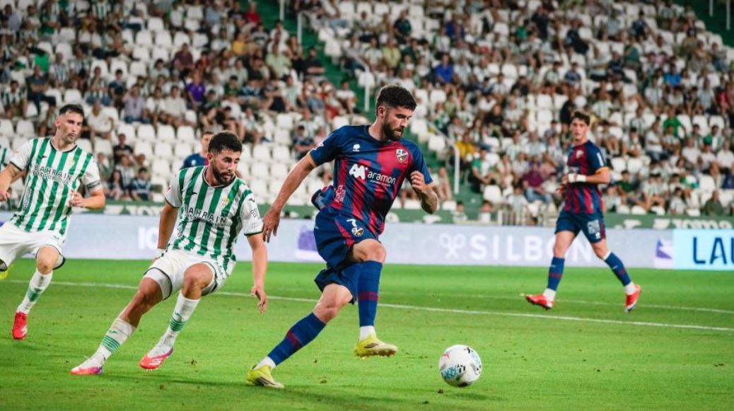 El Arcángel despide la Liga Hypermotion con un empate agridulce entre Córdoba y Huesca