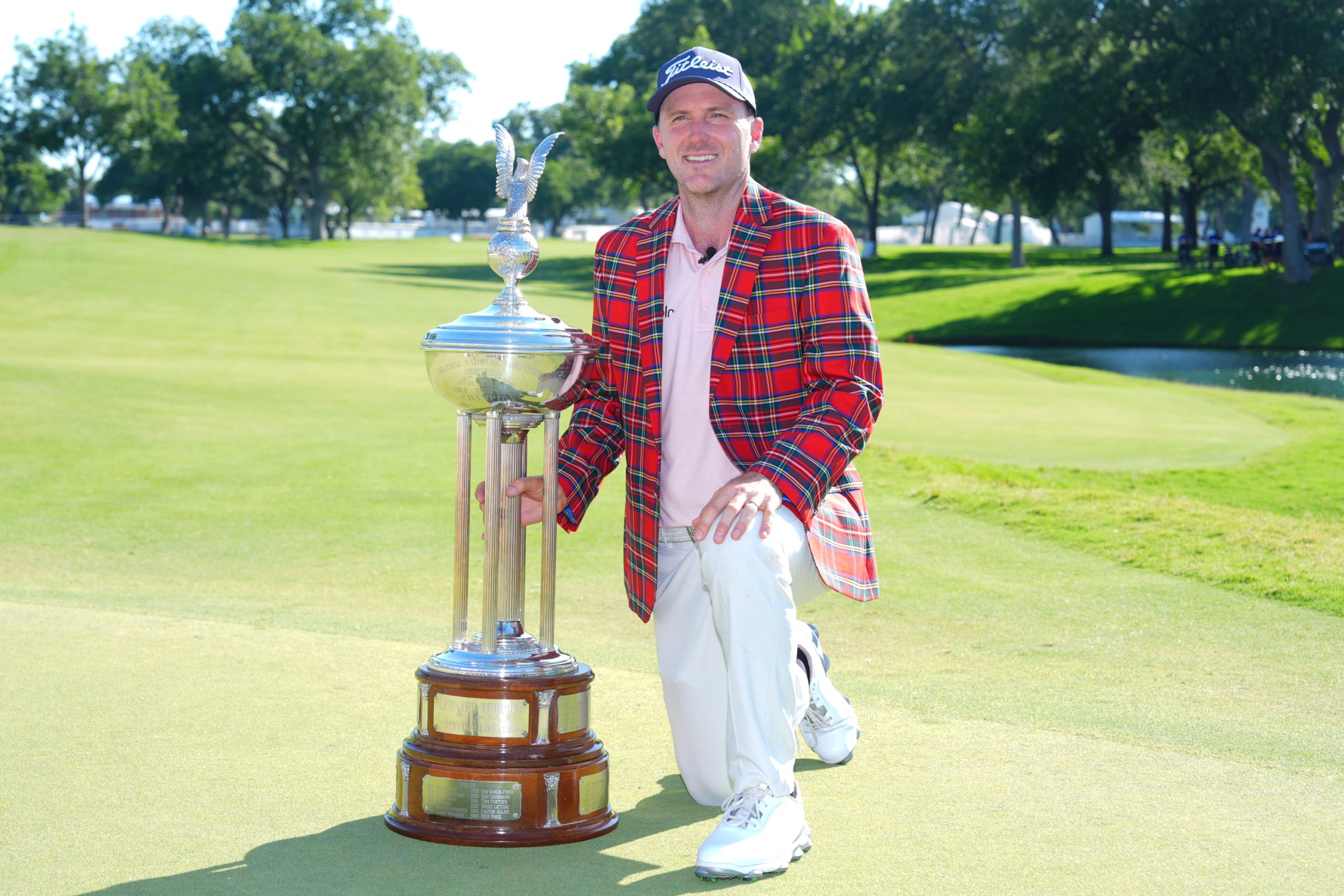 Henley se Corona en el Charles Schwab tras un Final de Infarto