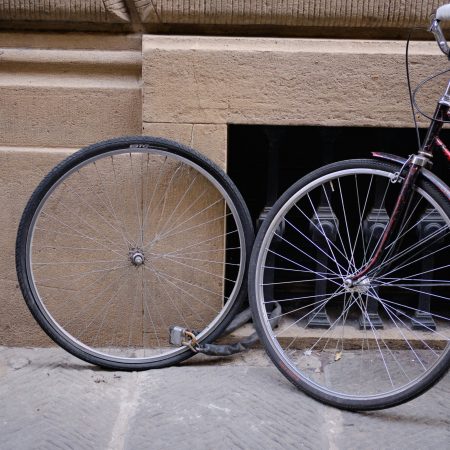 Barcelona se blinda contra el robo de bicicletas: el plan ‘vigilante’ que busca frenar la sangría de ciclistas