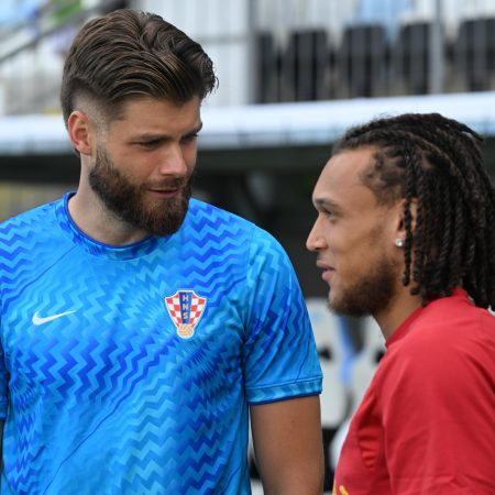 Croacia Tropieza en su Debut Preparatorio: El Mundial se Acerca y las Dudas Aumentan
