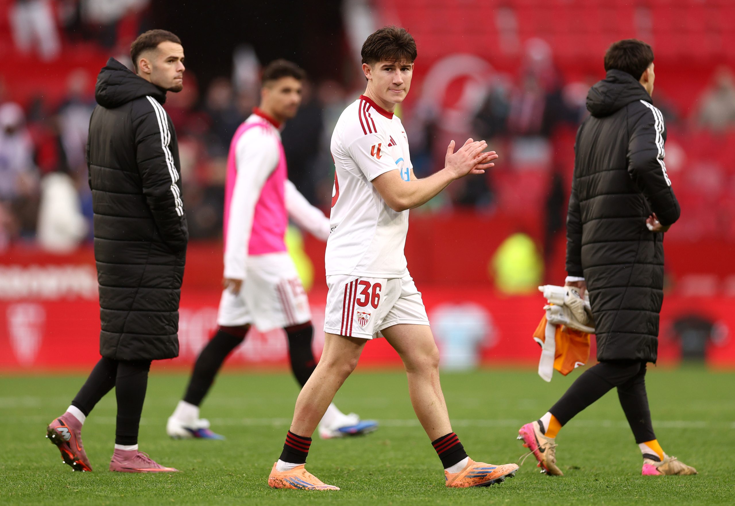 El Sevilla Trazza su Rumbo Futuro: Pretemporada Estratégica y Novedades en el Horizonte El Sevilla Trazza su Rumbo Futuro: Pretemporada Estratégica y Novedades en el Horizonte
