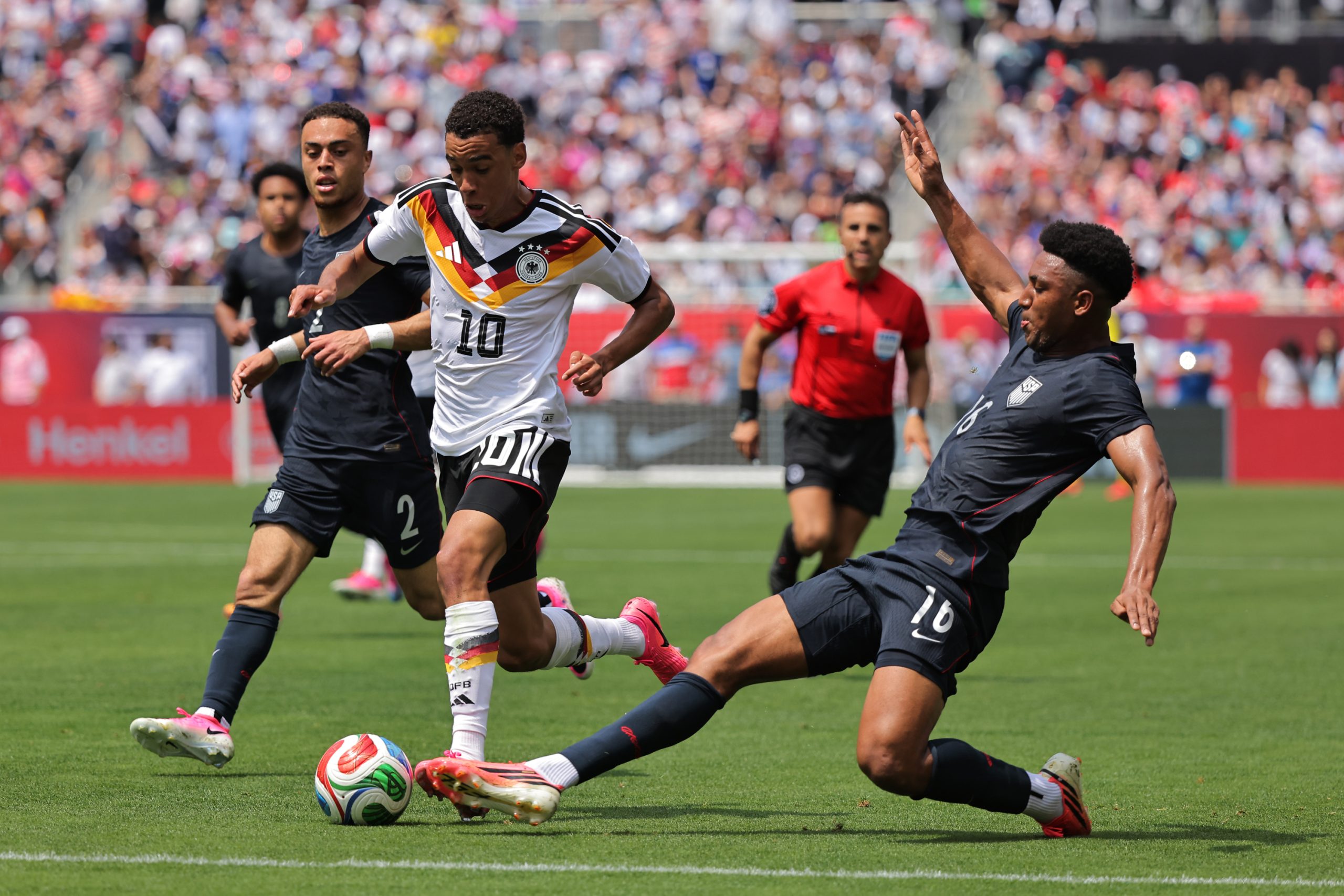 Alemania Desafía a Curazao en el Mundial 2026: Un Duelo de Contrastes en Houston