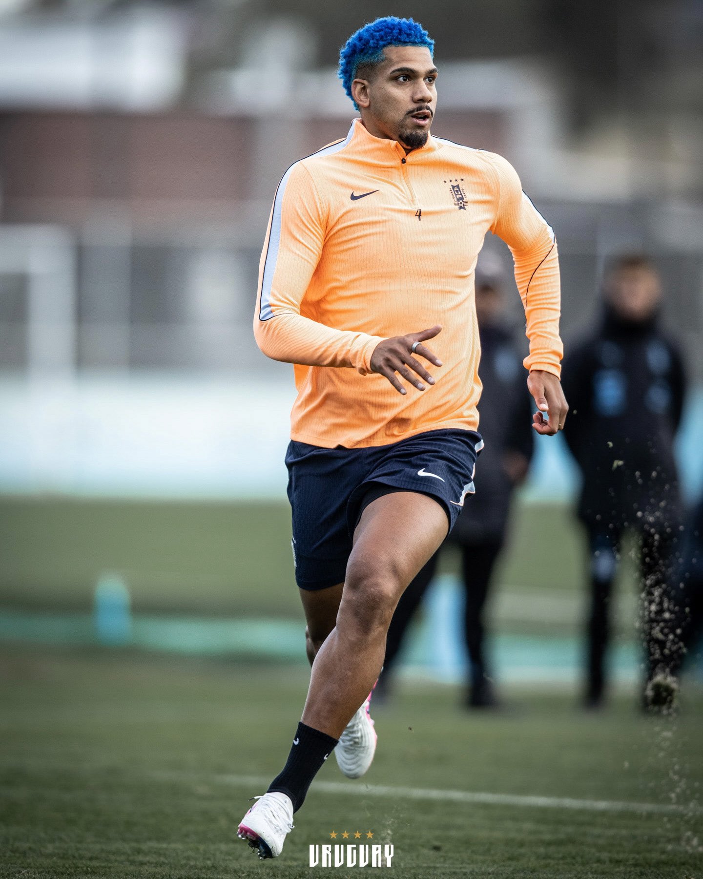Araujo: La Carrera Contra el Tiempo y la Duda que Sacude a Uruguay Antes del Mundial