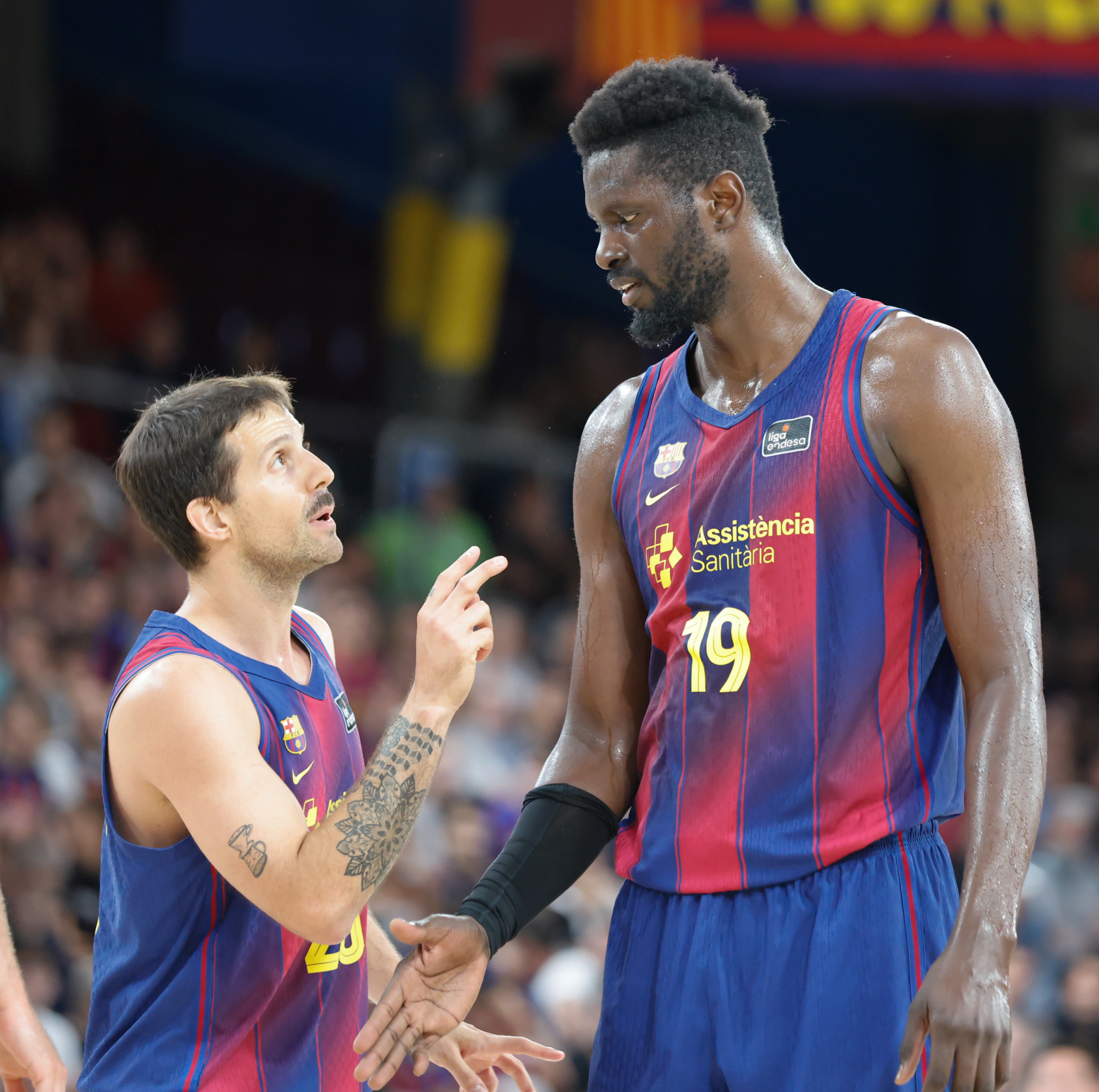 El Palau Vibra: El Barça Da un Golpe Sobre la Mesa y Deja Encarrilada la Final de la Liga Endesa