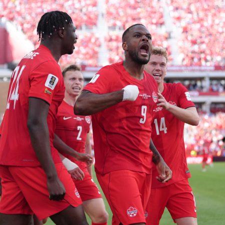 Larin, el Héroe Inesperado: ¿El Fútbol Canadiense Ha Superado al Hockey?