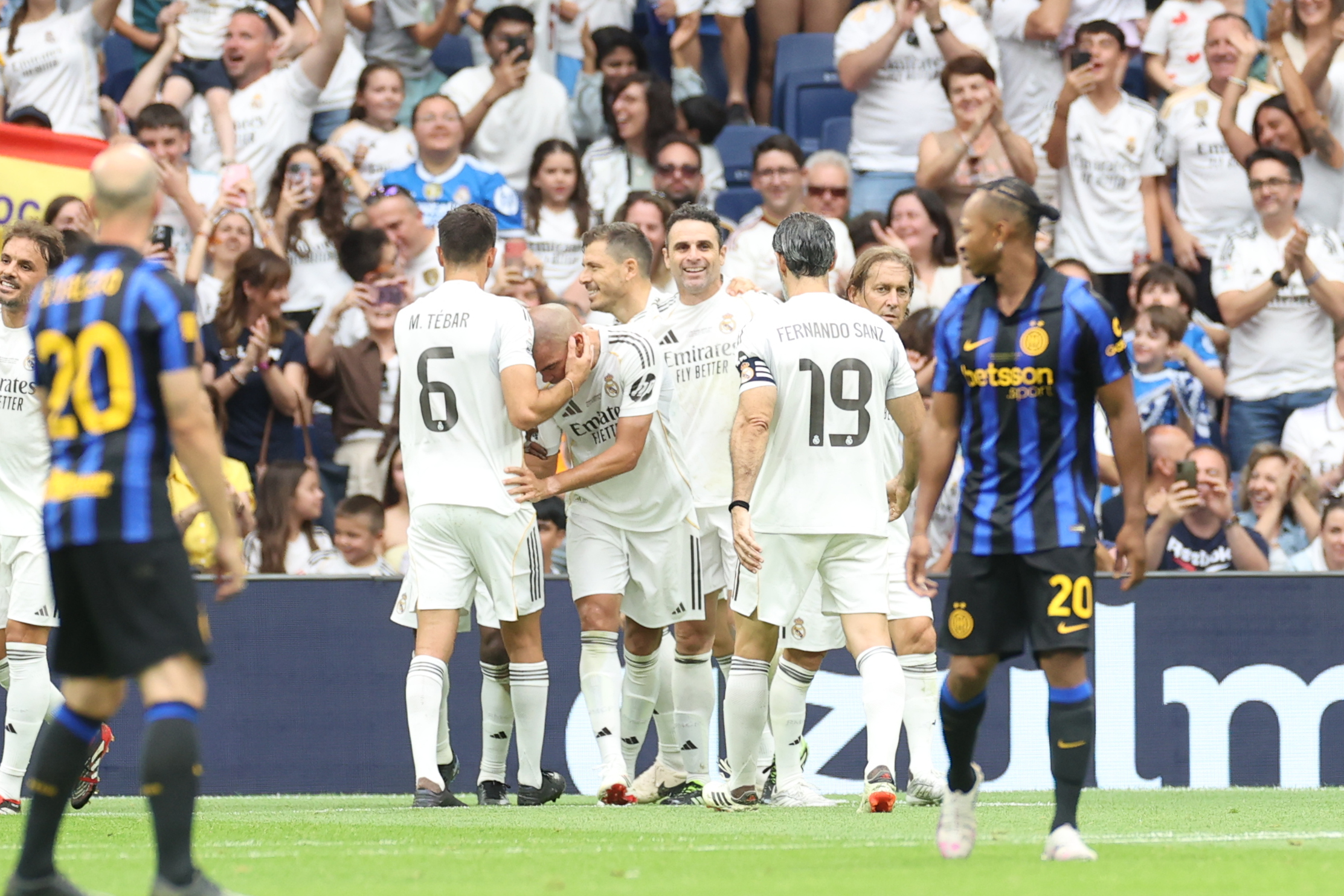 Pepe Disipa Fantasmas en el Bernabéu: Ni Ayudante de Mou ni Fichaje Inminente