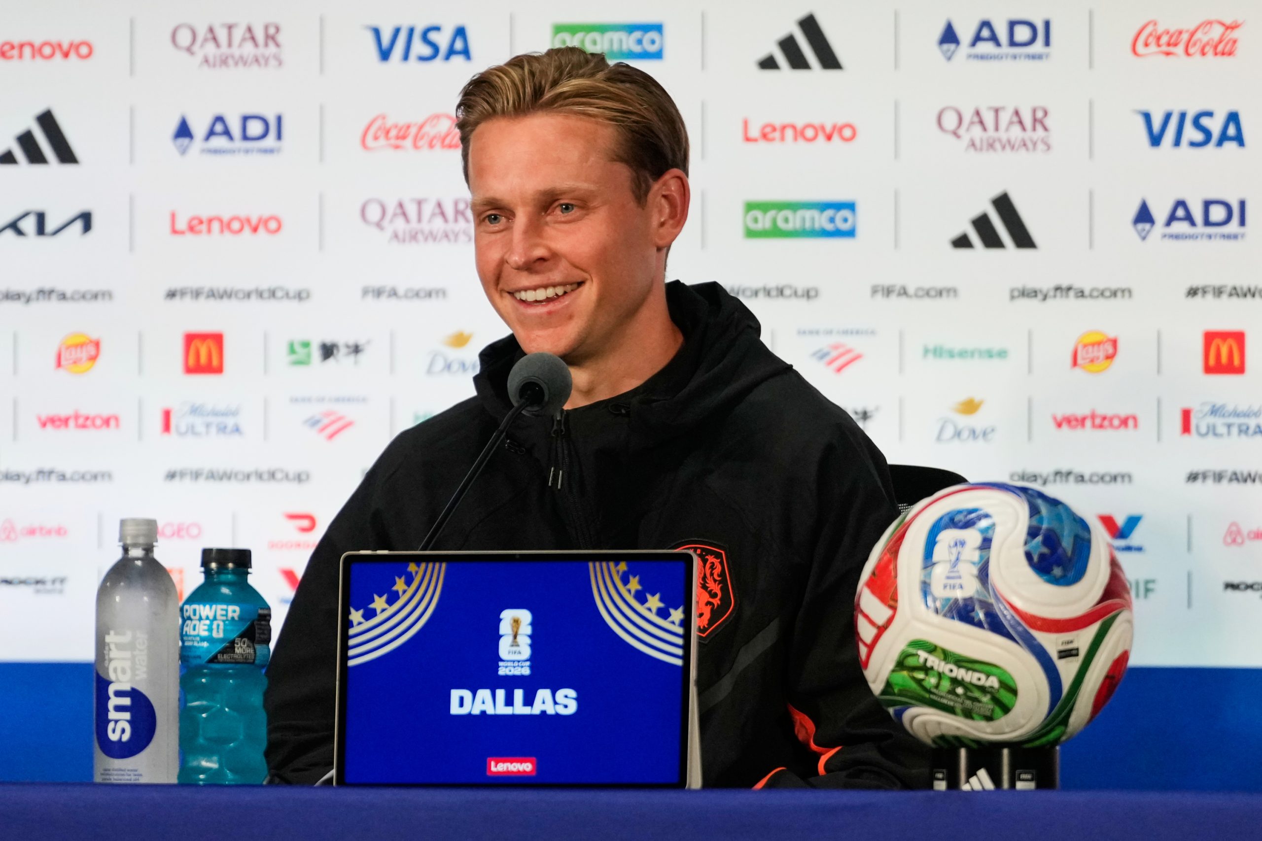 Países Bajos: ¿Crisis o Confianza? De Jong Disipa Dudas a un Día del Mundial Países Bajos: ¿Crisis o Confianza? De Jong Disipa Dudas a un Día del Mundial